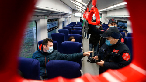 В 1,5 раза больше контролеров будет проверять маски в праздники