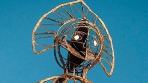 В Костроме приняли решение перенести "страшненькую" Снегурочку
