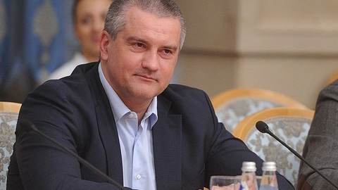 Сергей Аксенов: кощунственно присваивать почетное звание городам Украины