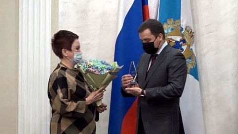В Архангельске вручили премии медицинским работникам