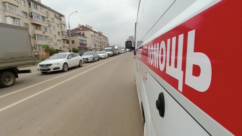 Фельдшеры скорой выкинули пациента у автомойки и оставили умирать