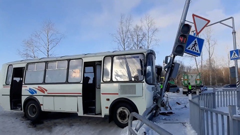 14 пострадавших: СК начал проверку по факту ДТП с автобусом и фурой в Комсомольске