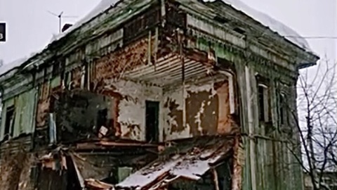 В Кузбассе снесли деревянный особняк XIX века
