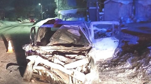 Мужчина и ребенок пострадали в ДТП с загоревшимся автомобилем в Петрозаводске