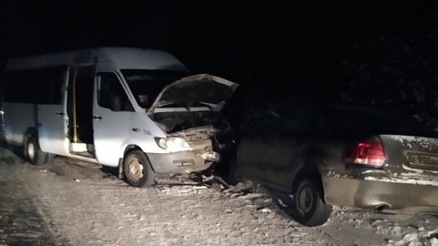 Пять человек пострадали в ДТП с микроавтобусом в Марий Эл