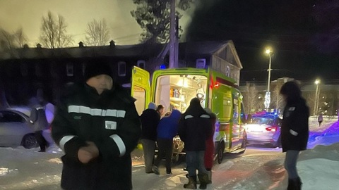Два человека погибли при пожаре в общежитии в ЯНАО