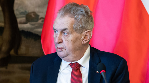Земан признал, что Чехия вовлечена в украинский конфликт
