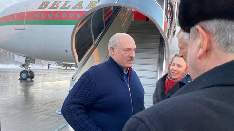 Лукашенко прибыл в Петербург, где встретится с Путиным