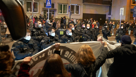 В ходе ковидных протестов в Грайце пострадали и демонстранты, и полицейские