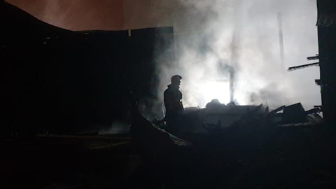 В результате ночного пожара в Уфе сгорел автосервис