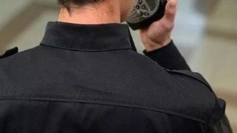 В Приморье охранник спас девочку от опасных сосулек