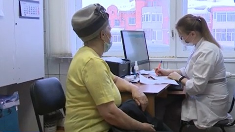 В Курганской области почти 70% жителей прошли полный курс вакцинации от COVID-19