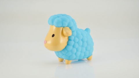 Юноша украл игрушки из игрового автомата, чтобы подарить девушке