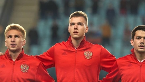"Локомотив" одолжил Сильянова "Ростову"