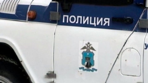 Раненая продавщица повалила грабителя и отобрала похищенные продукты