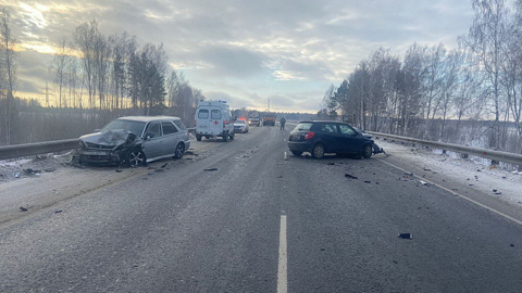 В ДТП под Томском пострадали четыре человека