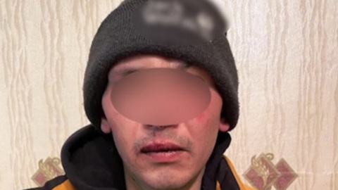 В Уфе мужчина с ножом напал на пенсионерку