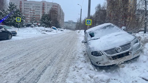 В Казани на пешеходном переходе сбили девочку-подростка
