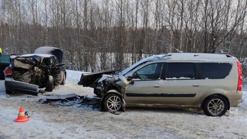 Женщина с ребенком погибли в аварии в Кировской области
