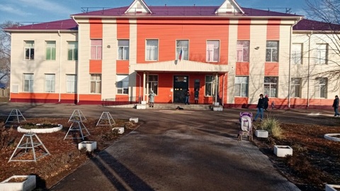 В конфликт между учителем школы и родителем вмешалась прокуратура