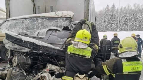 Появились кадры с места масштабной аварии в Новой Москве