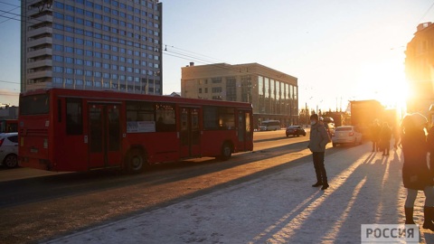 В Казани кондуктор высадил подростка из автобуса
