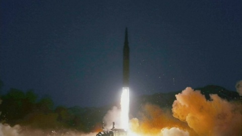 Северная Корея начала Новый год с ракетного пуска