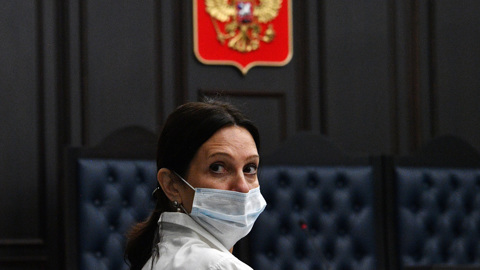 Елену Белую не унижают и пускают в душ