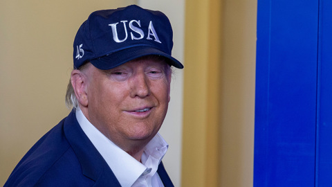 Есть только два гендера, подчеркнул Трамп и сорвал аплодисменты