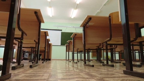 Все школы Орска переходят на дистант