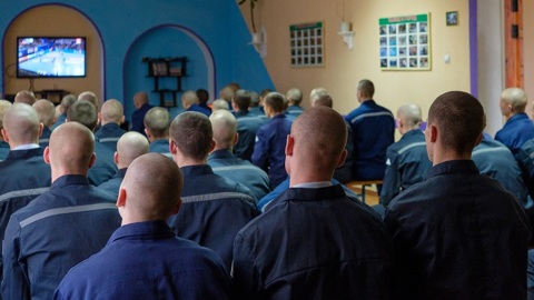 Лже-экстрасенса отправили в колонию за махинации с поисками ребенка