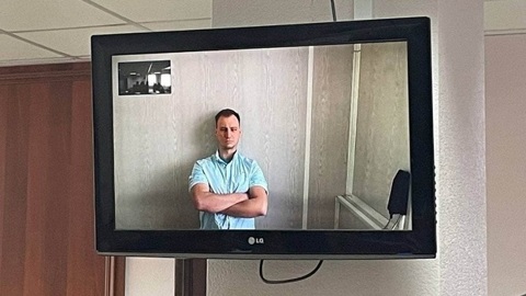 Напал на полицейского: американца не выпустили из СИЗО