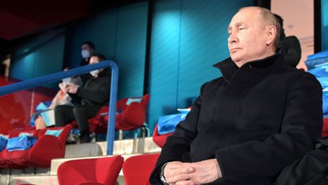 Песков не стал отвечать на вопрос о притворившемся спящим Путине