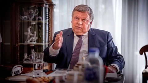 Посольство России в Швеции не комментирует слова Татаринцева
