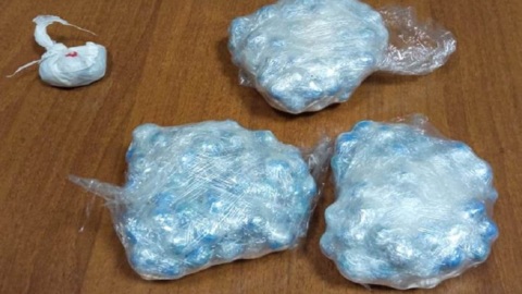 Мигрант пытался продать в Ельце и Усмани героин