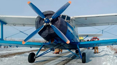 Ан-2 загорелся при посадке под Аральском