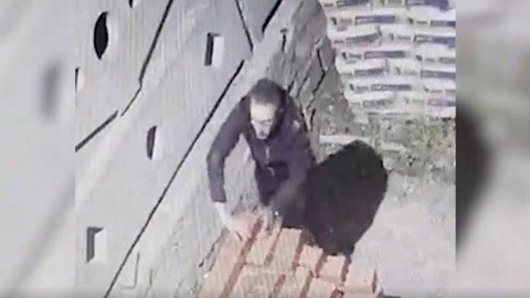 В Старом Крыму полиция разыскивает пьяного поджигателя