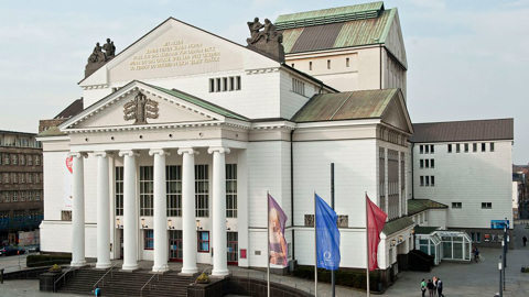 Немецкая опера на Рейне отменила премьеру постановки Дмитрия Бертмана