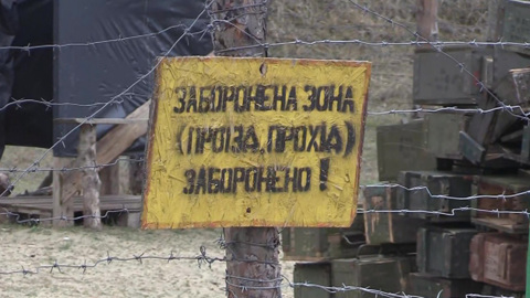 Богдан Хмельницкий замешан в махинациях с армейскими флягами