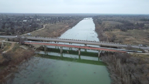 Больше никаких преград: в Крым пошла вода