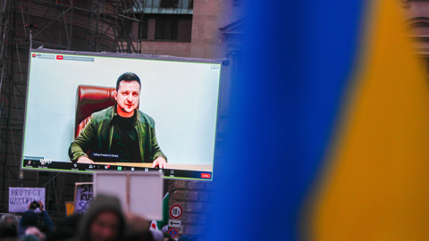 Подоляк назвал Зеленского "безбашенным"