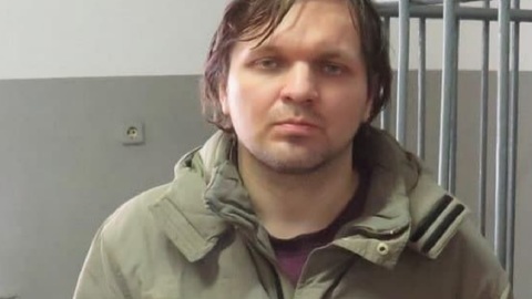 В Таганроге задержанный петербуржец сбежал с оружием полицейского