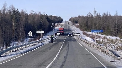 В Якутии водитель погиб после столкновения с металлическим ограждением