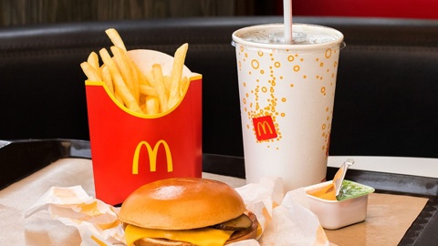 В Москве обстреляли McDonald's