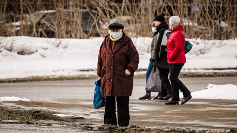 В Мурманской области не отменили масочный режим