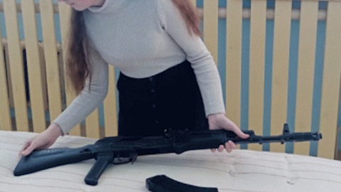 В Чувашии на уроке ОБЖ палец школьницы застрял в автомате
