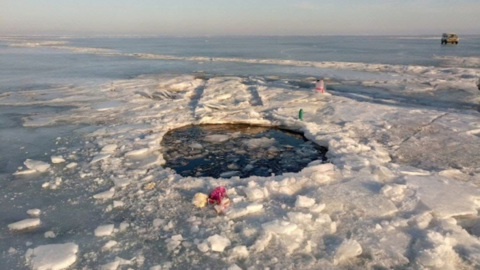 Водитель погиб, провалившись под лед в Магаданской области