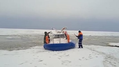 В Пензенской области 53 рыбаков унесло от берега на льдине
