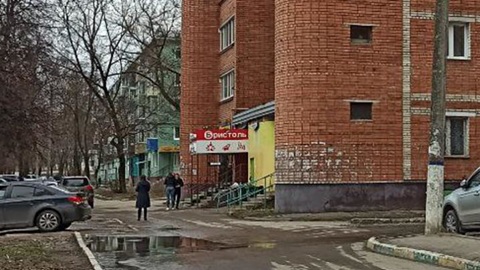 Мужчина ограбил алкомаркет в Туле, угрожая кассиру зажигалкой