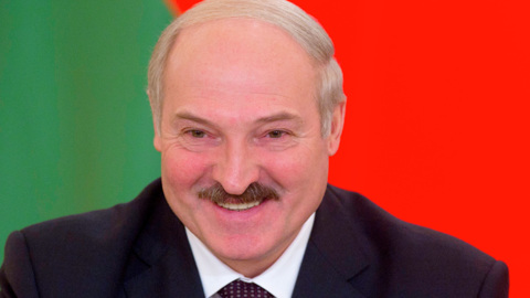 Лукашенко подарил Борисову любимое сало Шойгу